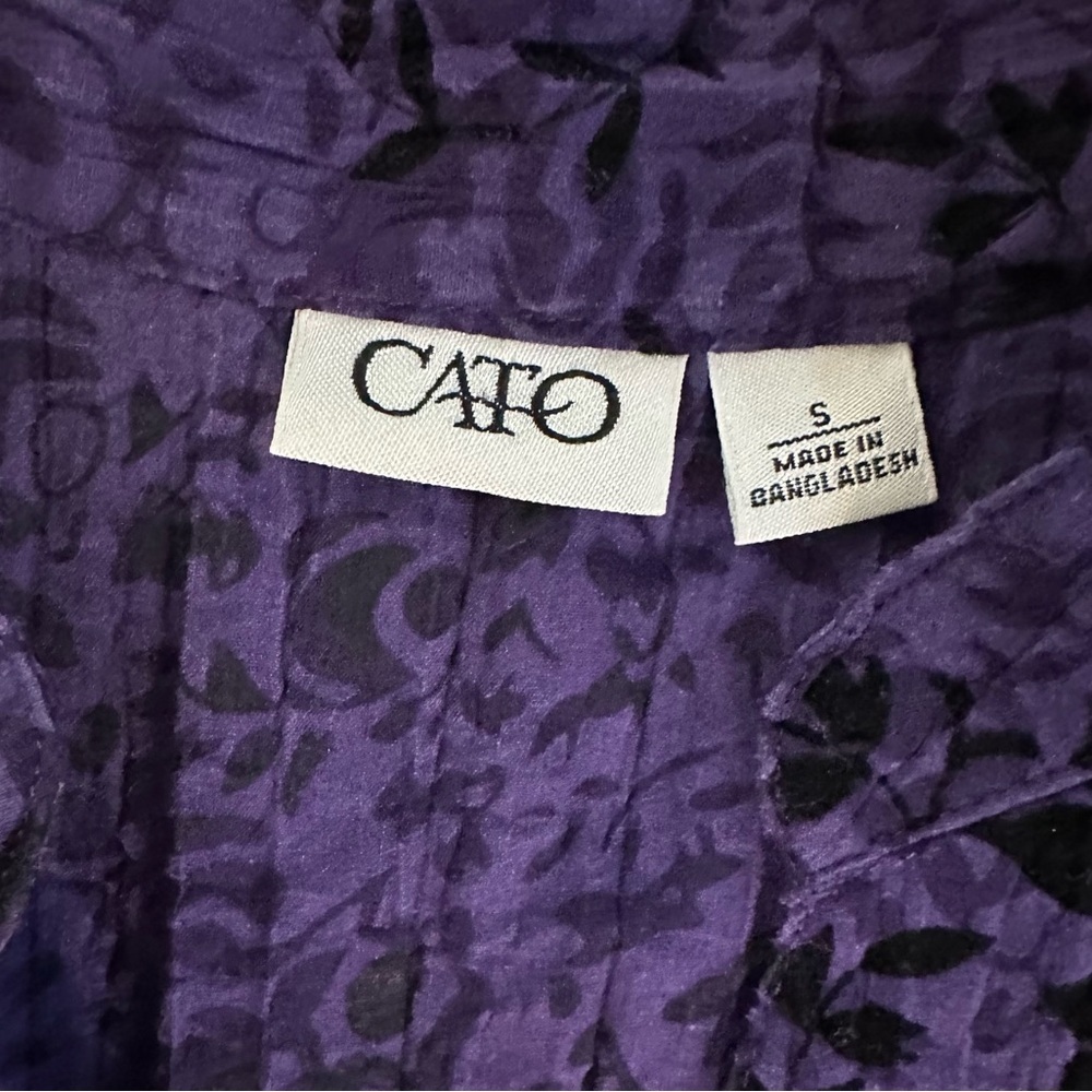 💜 CATO Blouse - Purple with Black Floral Accent  💜 - Picture 8 of 14